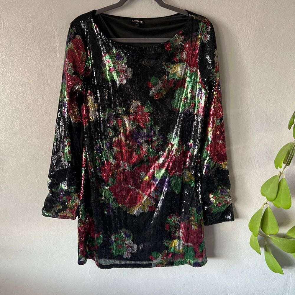 Express mini sequin long sleeves floral dress lined